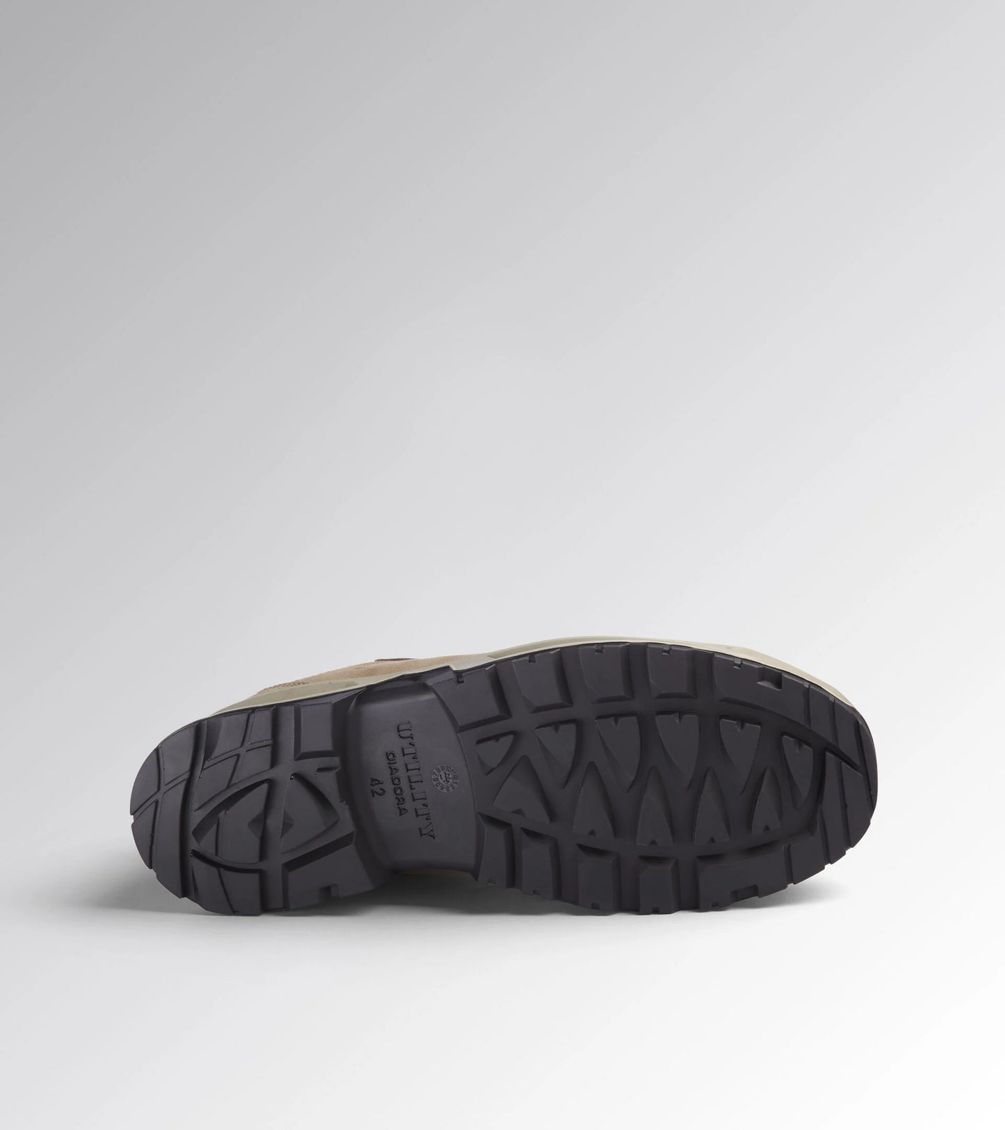 DIADORA COUNTRY LOW S1P SRC