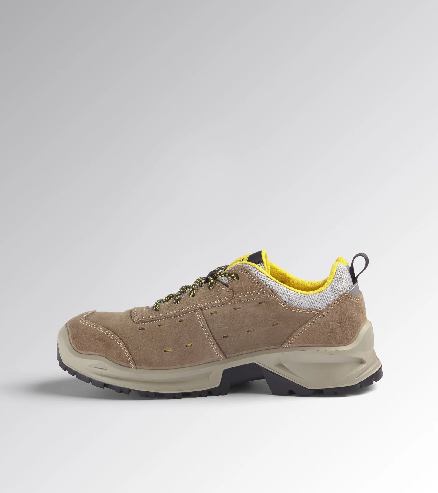 DIADORA COUNTRY LOW S1P SRC