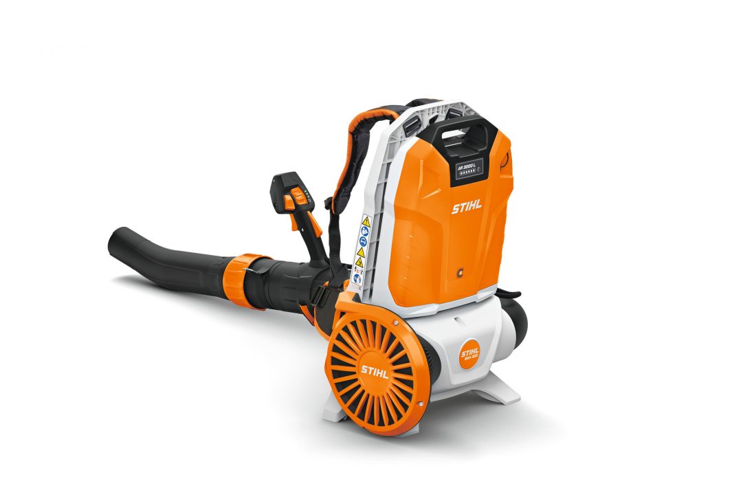 STIHL Soffiatore Spalleggiato BGA 300 (solo corpo macchina)