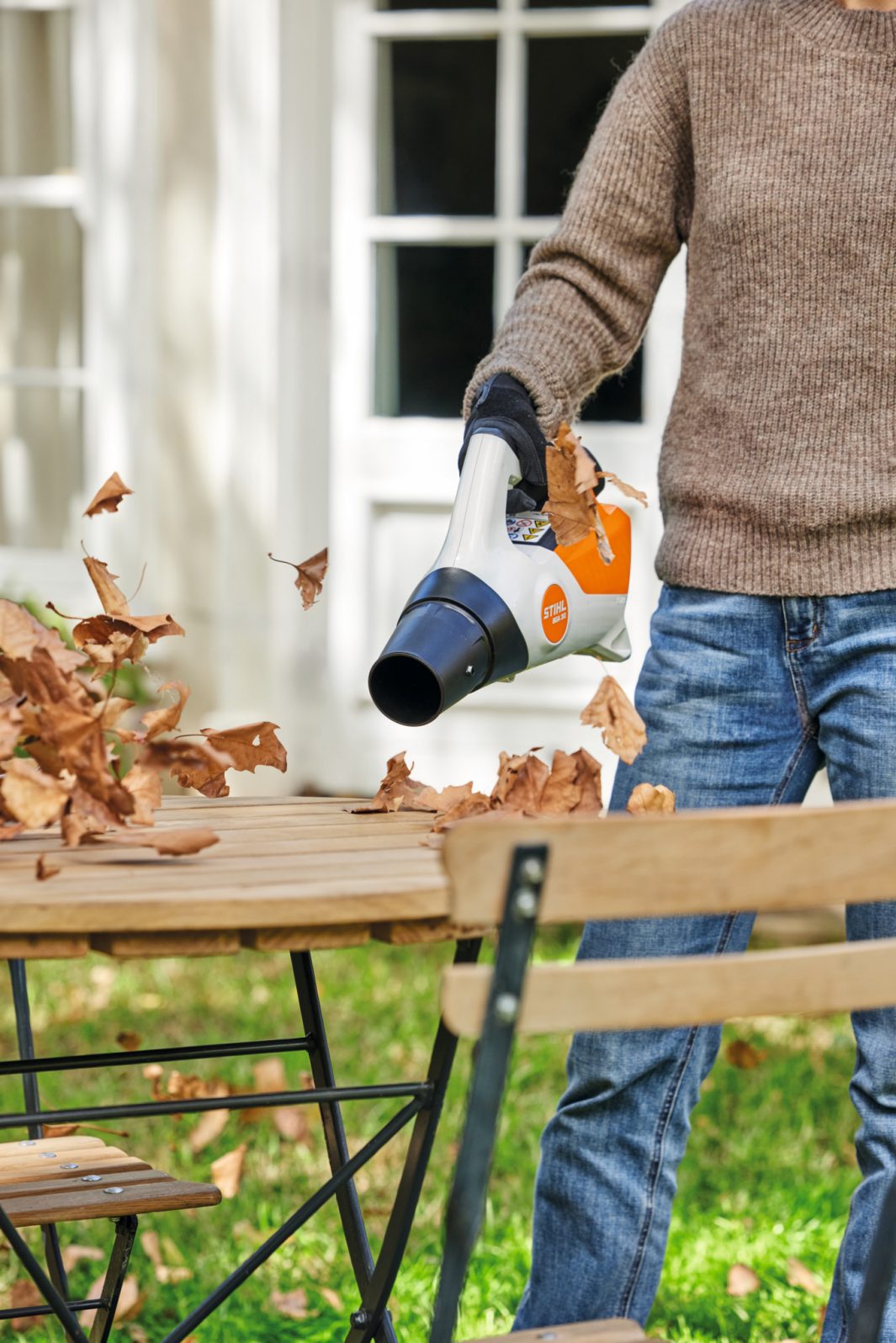 STIHL SOFFIATORE BGA 30 con 2 batterie AS 2 e caricatore ALS 31